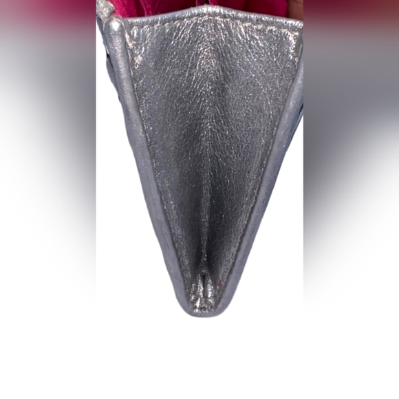 COACH Julia OP SignatureConvertible Clutch Zippy Wallet - Picture 4 of 7